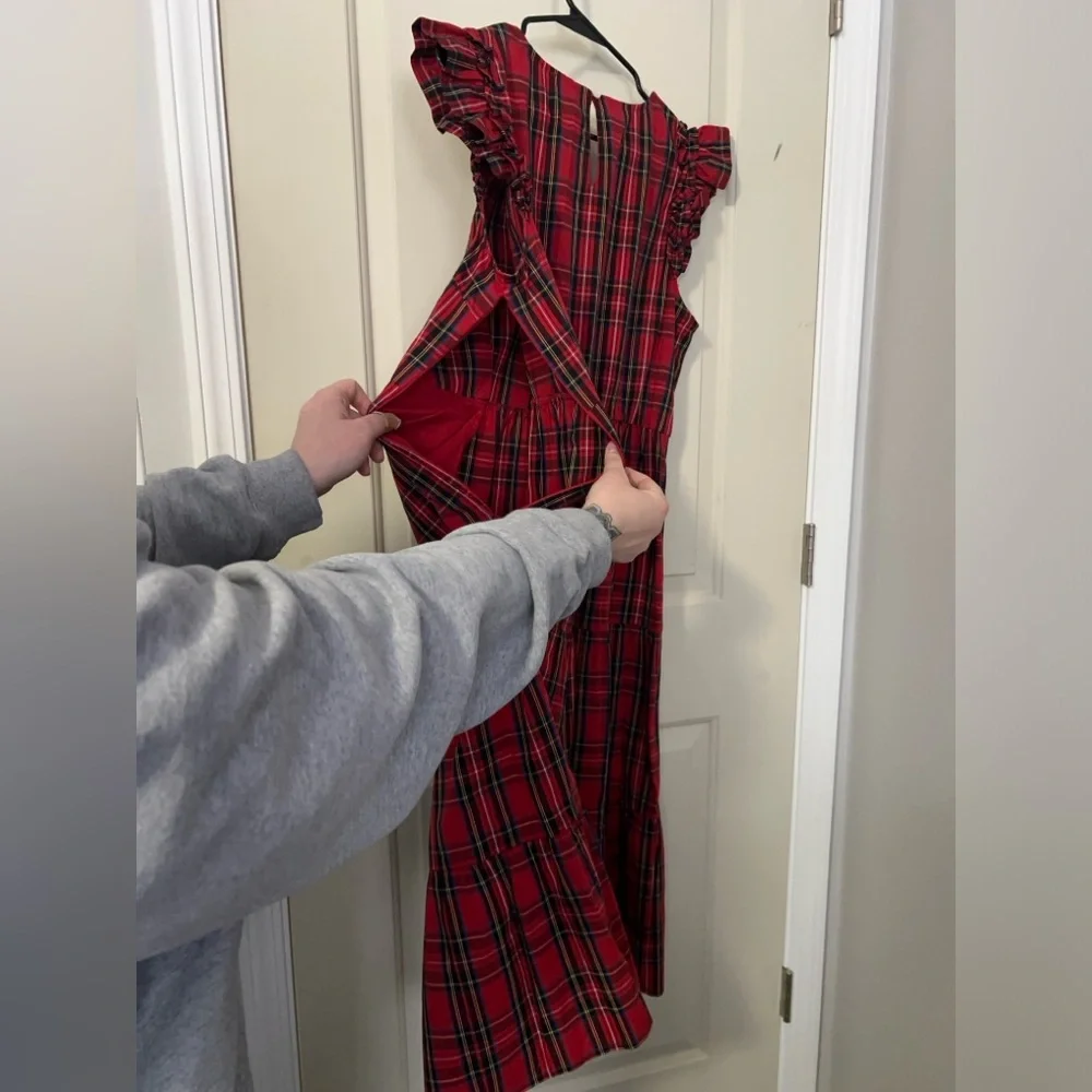 J Crew ruffle tiered dress - HAS POCKETS! PLAID / SIZE 14 - Picture 3 of 9